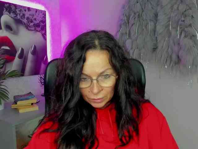 HelenSHOW1 webcam