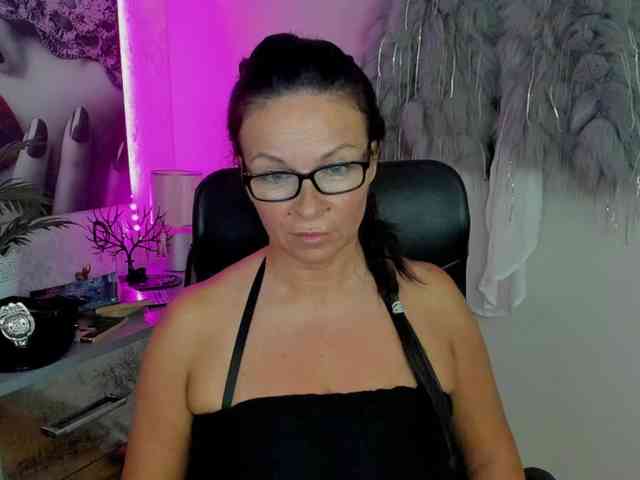 HelenSHOW1 webcam