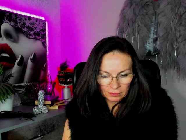 HelenSHOW1 webcam
