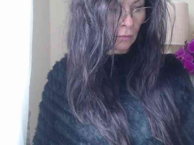 HelenSHOW1 webcam