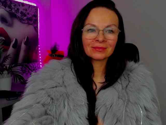 HelenSHOW1 webcam