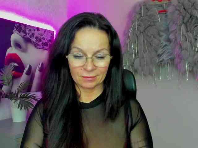 HelenSHOW1 webcam