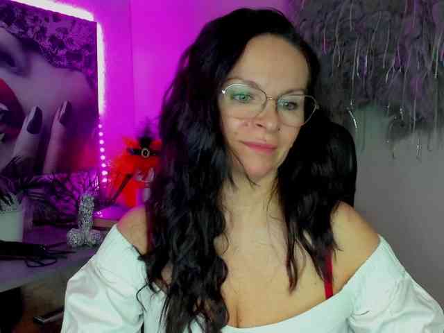 HelenSHOW1 webcam
