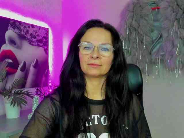 HelenSHOW1 webcam