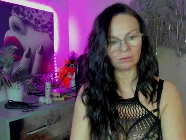 HelenSHOW1 webcam