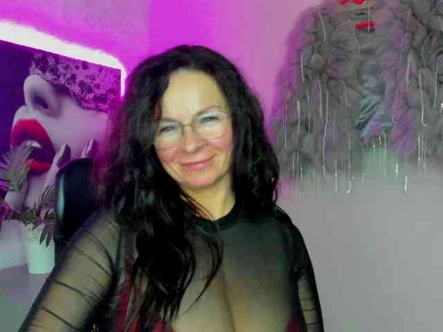 HelenSHOW1 webcam