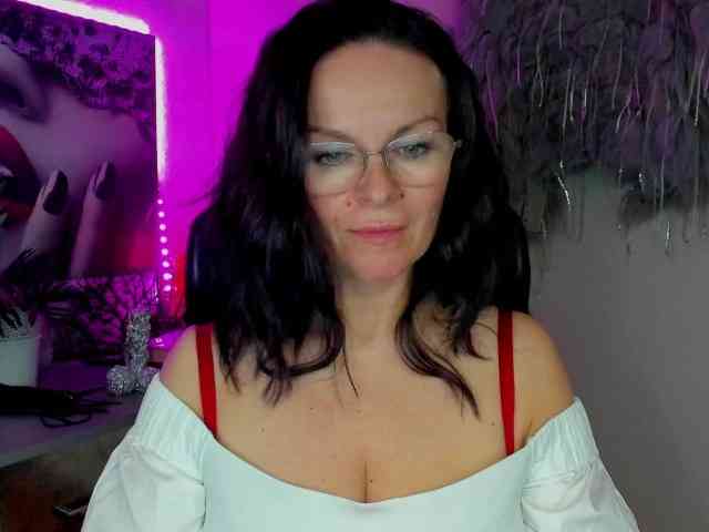 HelenSHOW1 webcam
