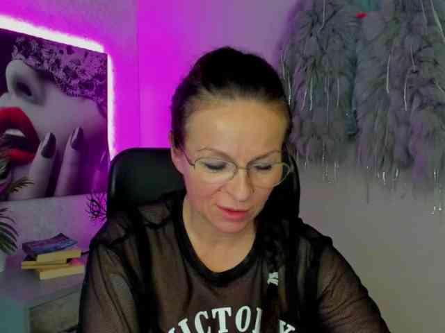 HelenSHOW1 webcam