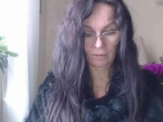 HelenSHOW1 webcam