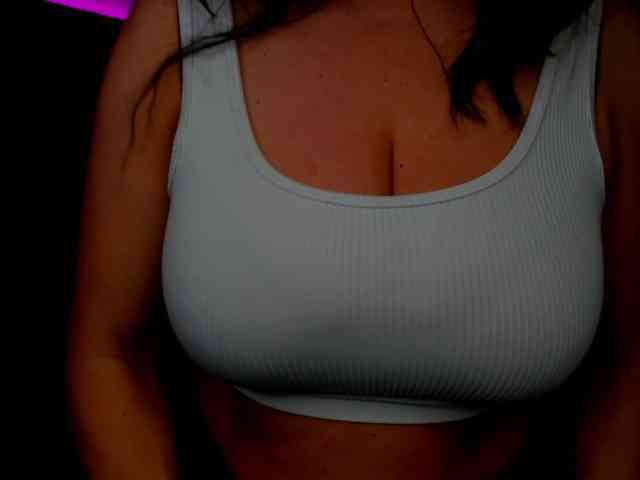 HelenSHOW1 webcam