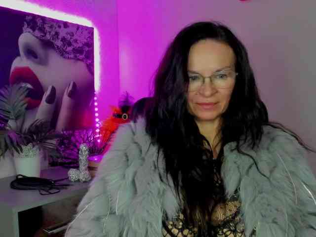 HelenSHOW1 webcam