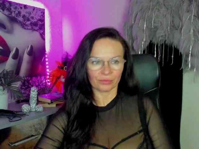 HelenSHOW1 webcam