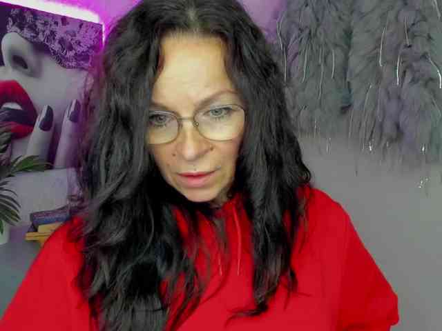 HelenSHOW1 webcam