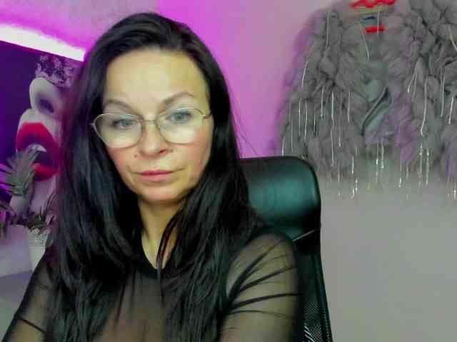 HelenSHOW1 webcam