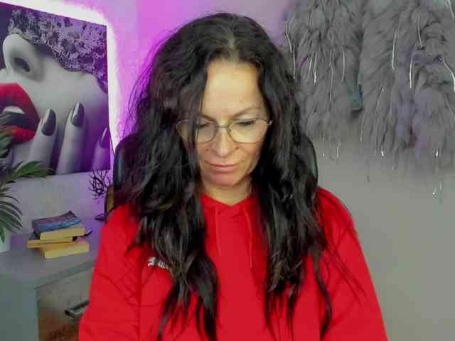 HelenSHOW1 webcam