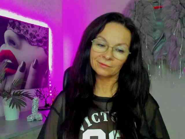 HelenSHOW1 webcam