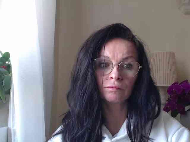 HelenSHOW1 webcam