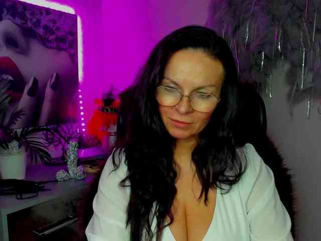 HelenSHOW1 webcam