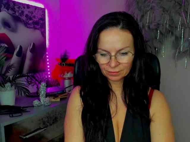 HelenSHOW1 webcam