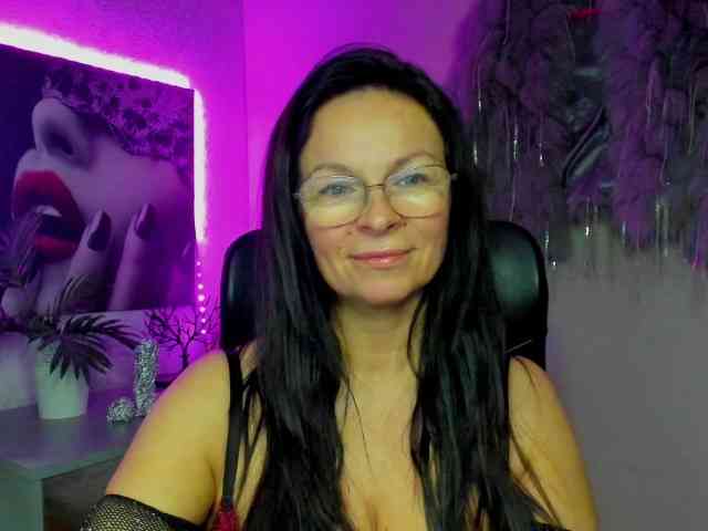 HelenSHOW1 webcam