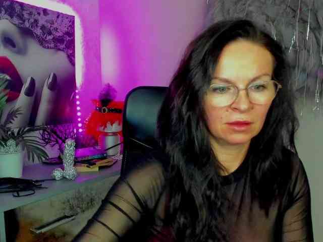 HelenSHOW1 webcam