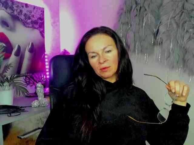 HelenSHOW1 webcam