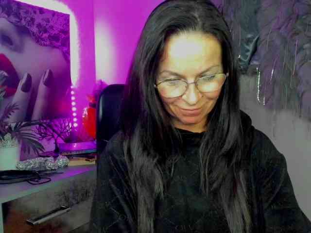 HelenSHOW1 webcam