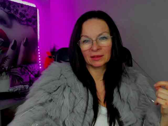 HelenSHOW1 webcam
