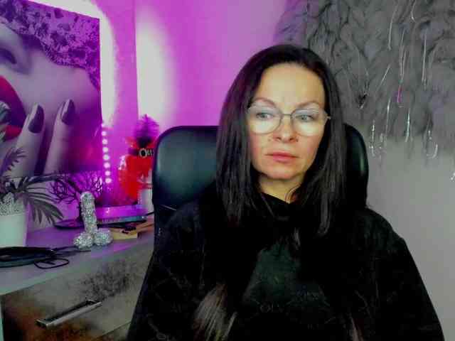 HelenSHOW1 webcam