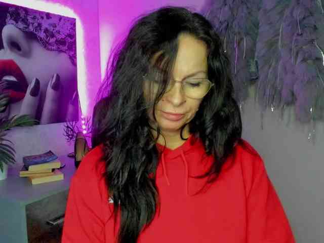 HelenSHOW1 webcam