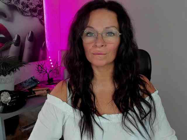 HelenSHOW1 webcam
