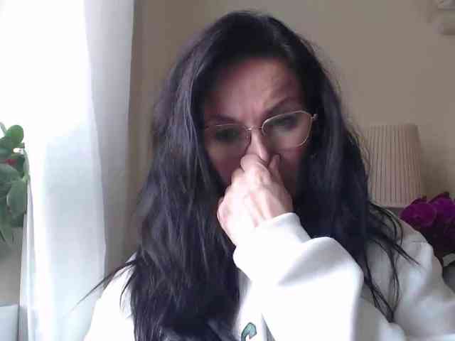 HelenSHOW1 webcam