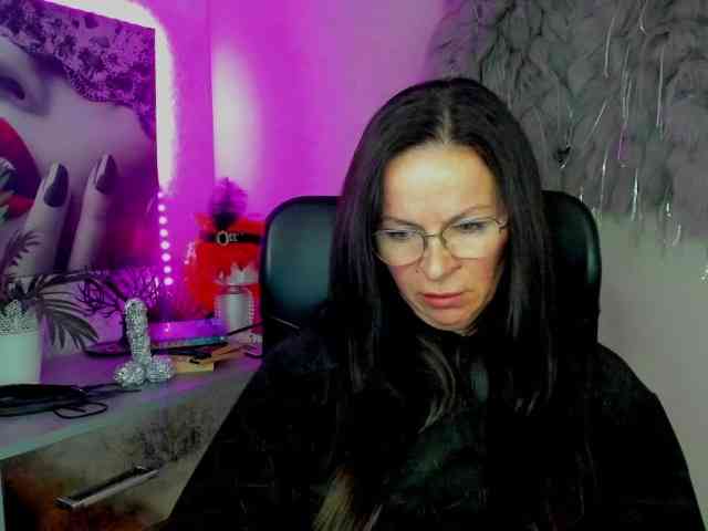 HelenSHOW1 webcam