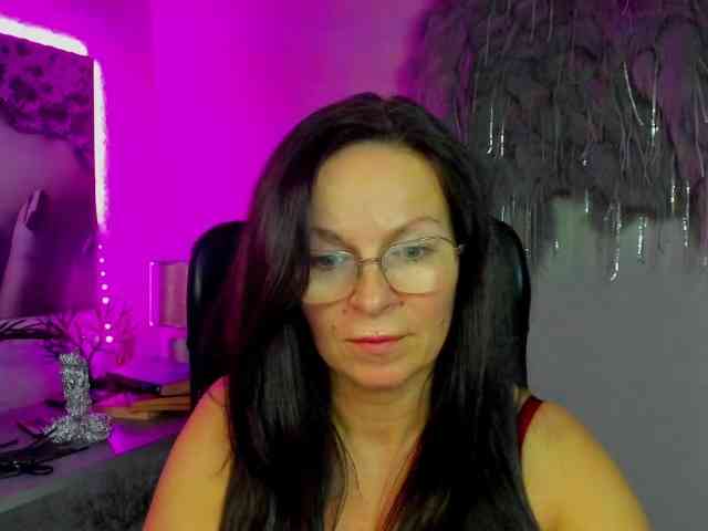 HelenSHOW1 webcam