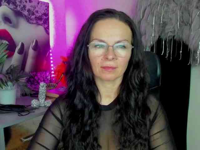 HelenSHOW1 webcam