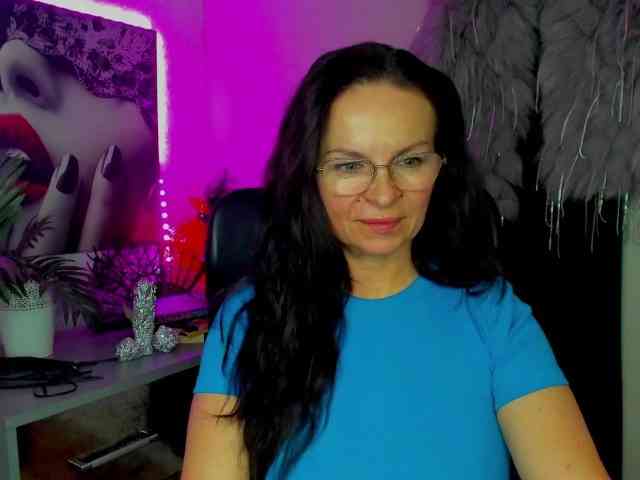 HelenSHOW1 webcam