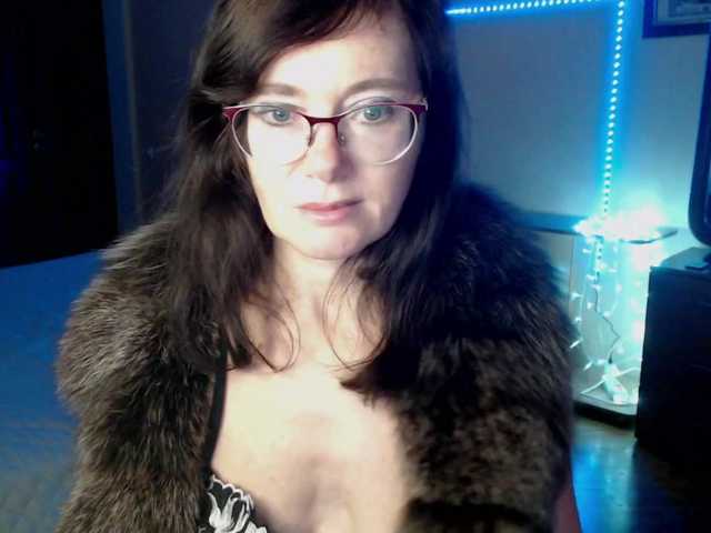 VioricaRoss's BongaCams show and profile