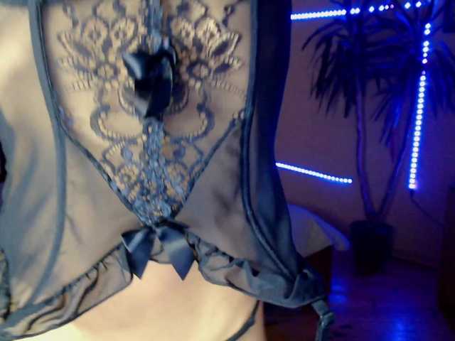 VioricaRoss's BongaCams show and profile