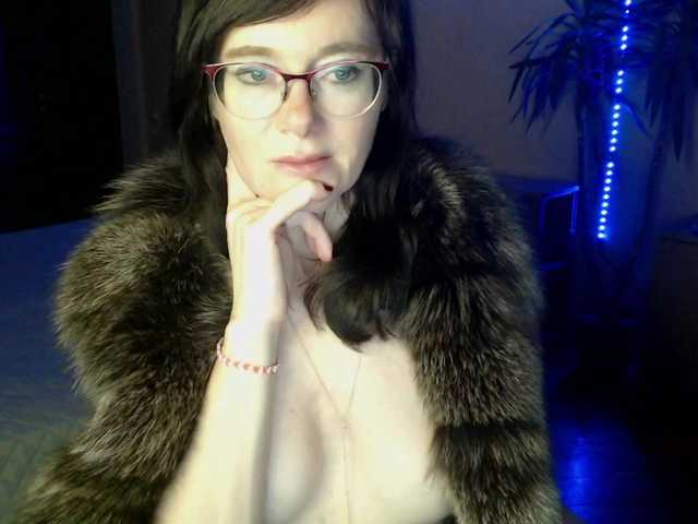 VioricaRoss's BongaCams show and profile