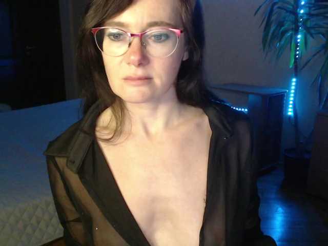 VioricaRoss's BongaCams show and profile