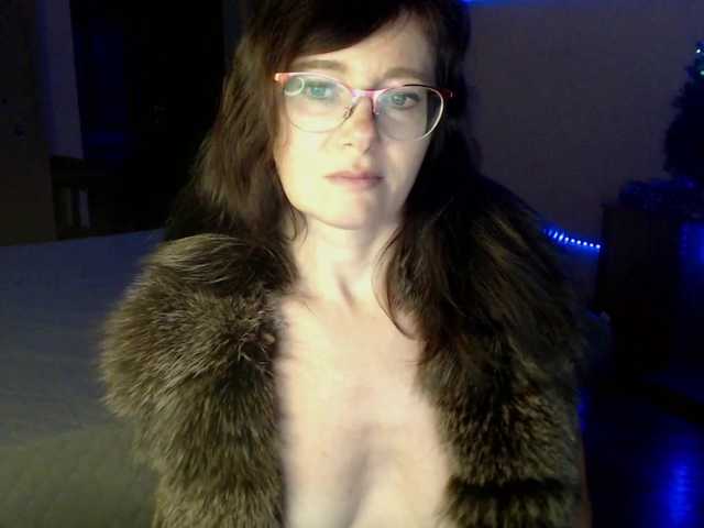 VioricaRoss's BongaCams show and profile