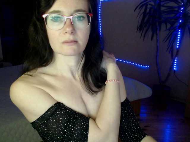 VioricaRoss's BongaCams show and profile
