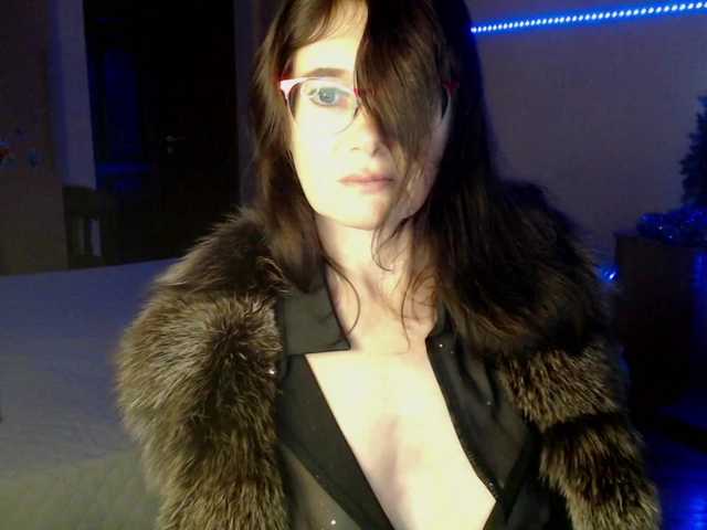 VioricaRoss's BongaCams show and profile