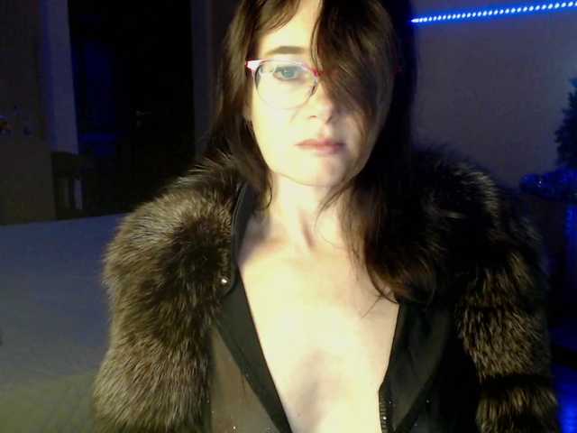 эросцена VioricaRoss