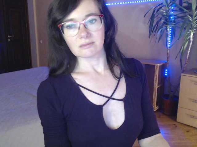 VioricaRoss's BongaCams show and profile