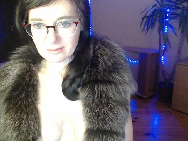 VioricaRoss's BongaCams show and profile