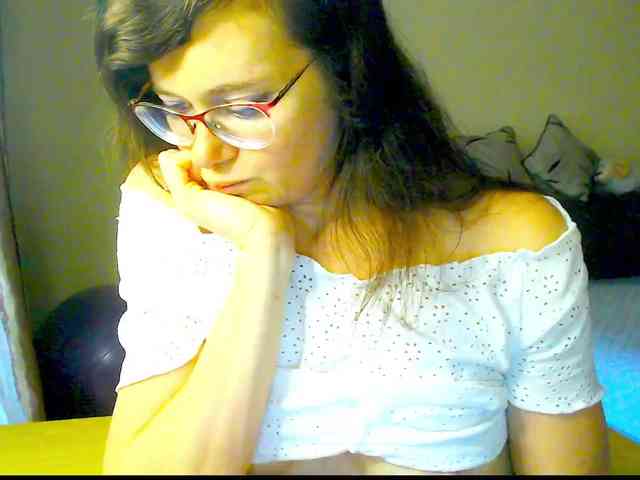 naked video chat VioricaRoss