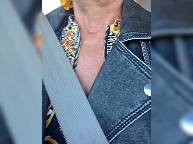 BaditaLuna's BongaCams show and profile