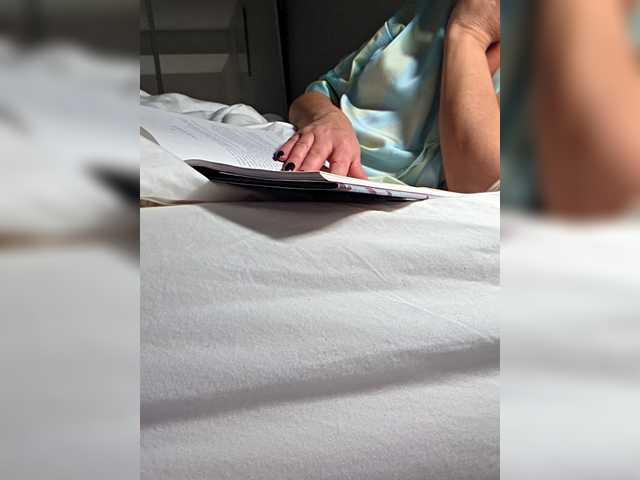 BaditaLuna's BongaCams show and profile