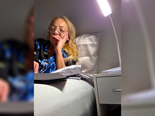 BaditaLuna's BongaCams show and profile